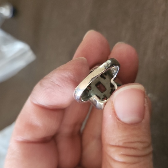 Sterling Silver ring - Picture 4 of 5